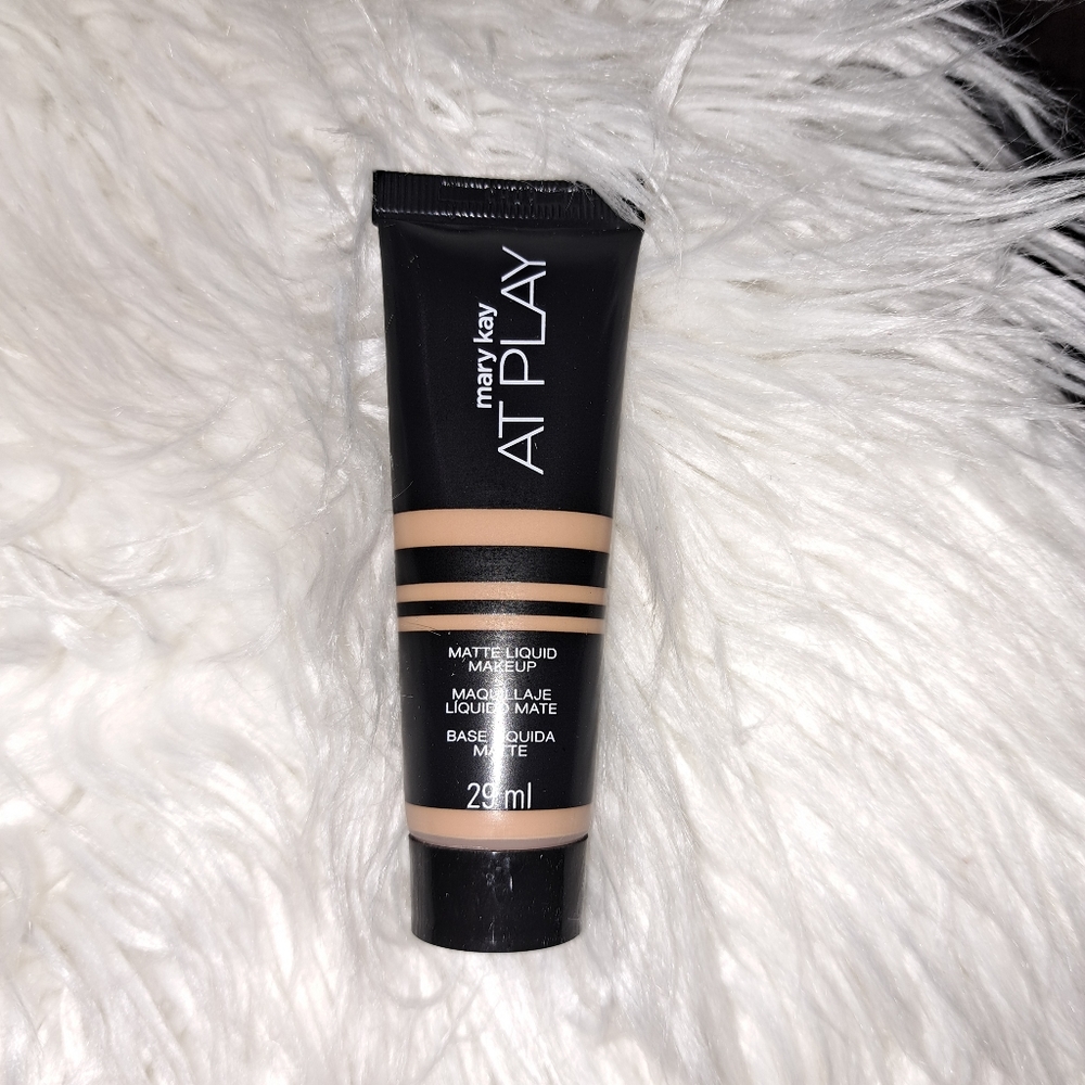 Mary kay Matte Liquid Makeup Medium.